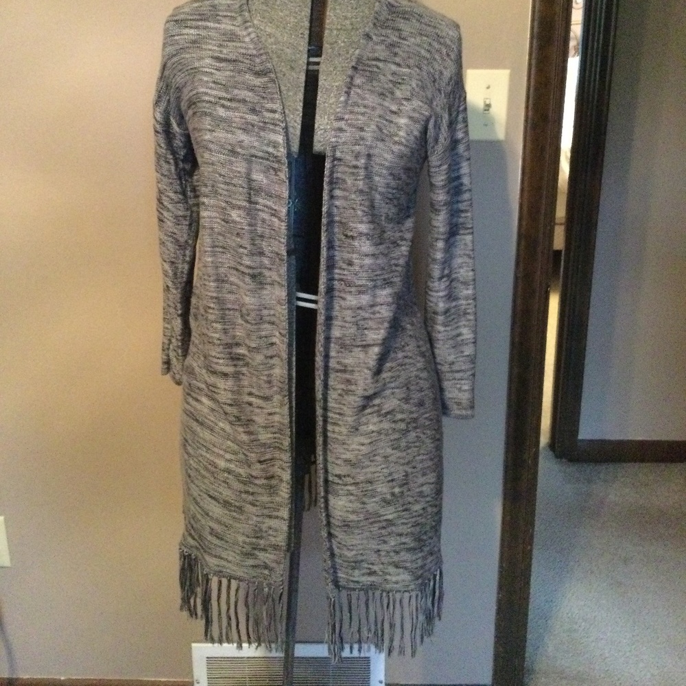 Long fringe bottom cardigan